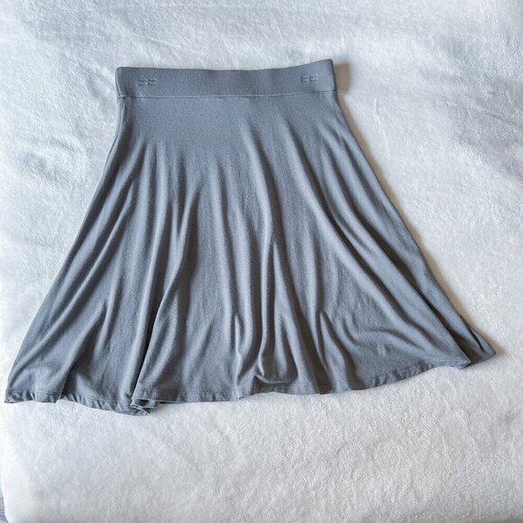 Women’s New York & Company Skater Skirt | Gray | Knee Length | Small | Stretch - Picture 2 of 8